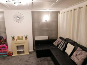 Cosy Room Close to Luton Airport & Hospital